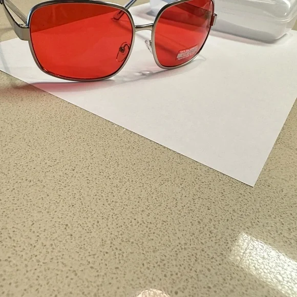 Tyler Durden Sunglasses Shades Fight Club NEW Oliver Peoples 523 Brad Pitt Red - Picture 15 of 16